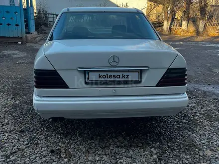 Mercedes-Benz E 280 1994 года за 2 300 000 тг. в Жаркент – фото 6