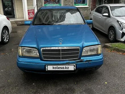 Mercedes-Benz C 220 1994 года за 1 700 000 тг. в Алматы – фото 3