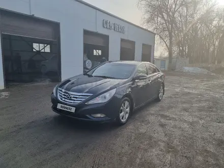 Hyundai Sonata 2011 года за 5 800 000 тг. в Атырау – фото 3