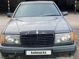 Mercedes-Benz E 230 1990 года за 1 300 000 тг. в Караганда