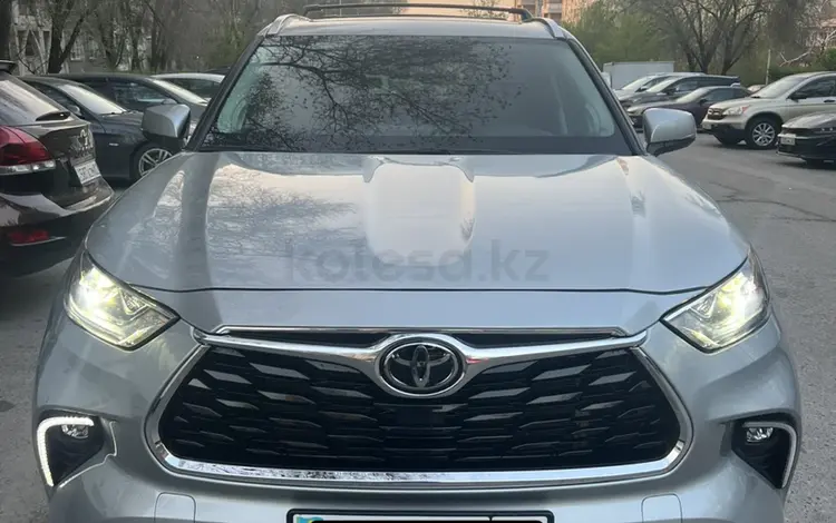 Toyota Highlander 2022 года за 27 700 000 тг. в Алматы