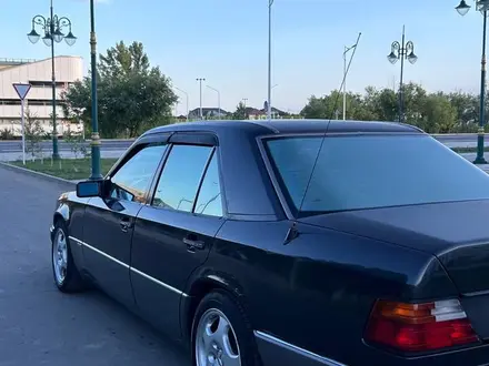 Mercedes-Benz E 280 1993 года за 2 800 000 тг. в Кызылорда – фото 42