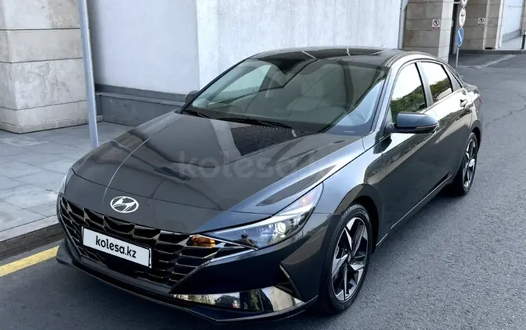 Hyundai Elantra 2021 года за 13 650 000 тг. в Алматы