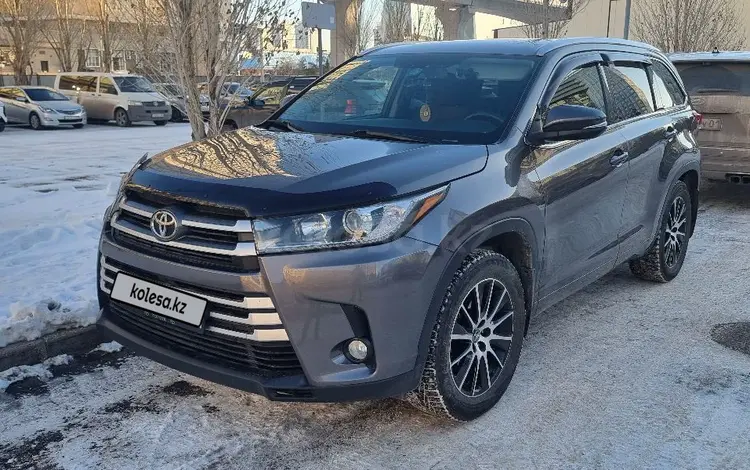 Toyota Highlander 2017 года за 18 500 000 тг. в Астана