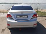 Hyundai Solaris 2013 годаfor4 500 000 тг. в Астана – фото 4