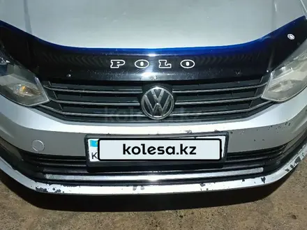 Volkswagen Polo 2016 года за 4 200 000 тг. в Атырау – фото 2