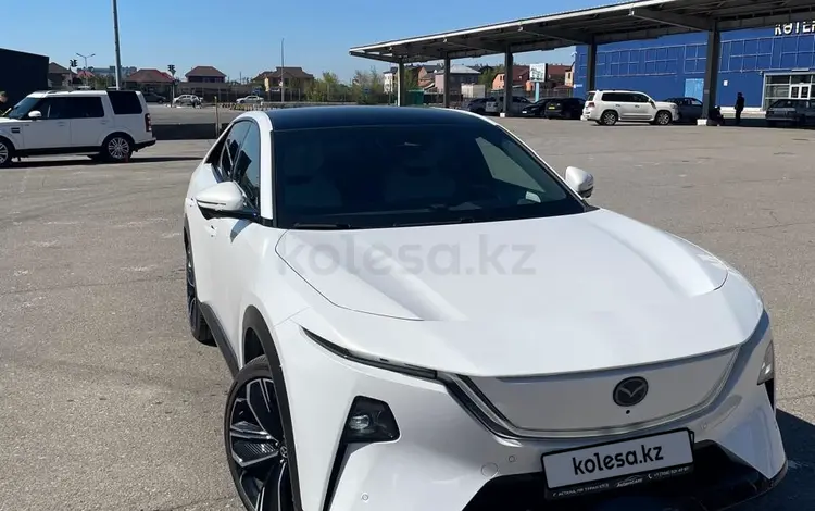 Mazda EZ-60 2025 года за 16 300 000 тг. в Караганда