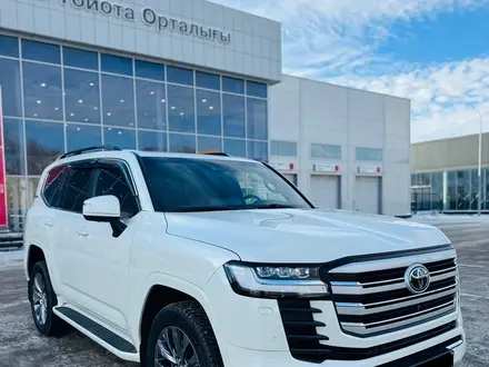 Toyota Land Cruiser 2022 года за 61 000 000 тг. в Актобе – фото 2