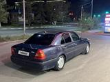 Mercedes-Benz C 200 1995 года за 1 300 000 тг. в Костанай – фото 5