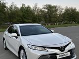 Toyota Camry 2018 годаfor14 000 000 тг. в Уральск – фото 3