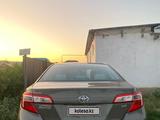 Toyota Camry 2014 года за 6 000 000 тг. в Актобе – фото 4