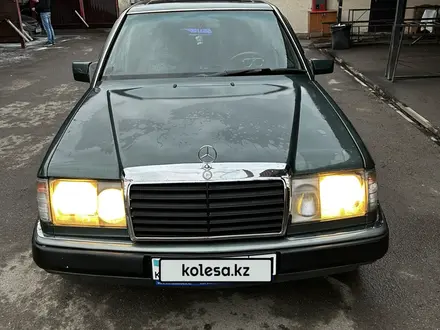 Mercedes-Benz E 260 1991 года за 2 400 000 тг. в Алматы – фото 10