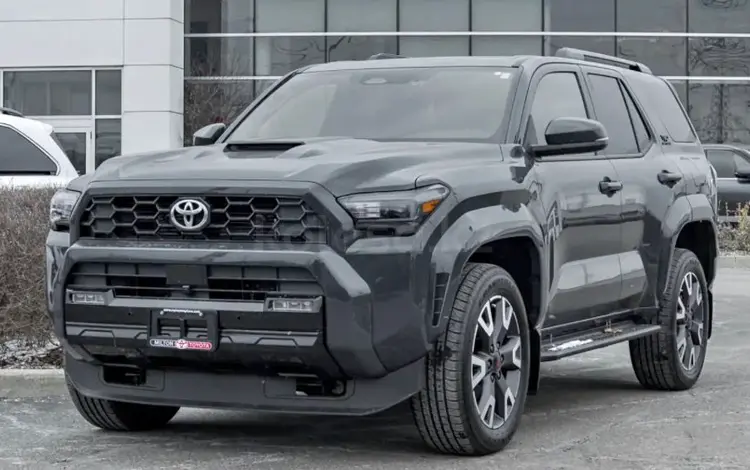 Toyota 4Runner 2026 годаүшін39 500 000 тг. в Семей