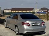 Toyota Camry 2011 года за 3 900 000 тг. в Атырау