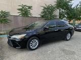 Toyota Camry 2016 года за 6 550 000 тг. в Атырау