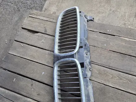 Решётка на морду BMW E65 за 10 000 тг. в Алматы