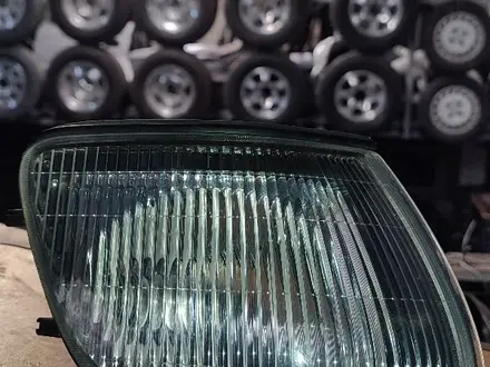 Поворотник Mitsubishi Delica булка за 18 000 тг. в Алматы – фото 3