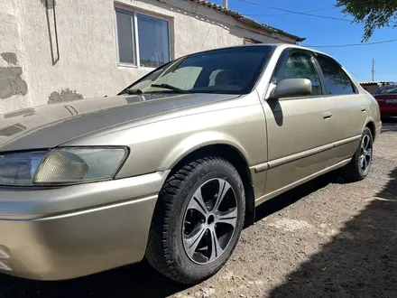 Toyota Camry 1997 года за 3 600 000 тг. в Саудакент – фото 12