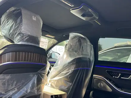 Mercedes-Benz S 580 4MATIC 2025 года за 130 500 000 тг. в Астана – фото 10