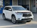 Toyota Highlander 2014 года за 16 900 000 тг. в Семей