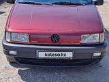Volkswagen Passat 1993 годаүшін2 300 000 тг. в Алматы
