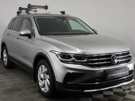 Volkswagen Tiguan 2021 года за 11 590 000 тг. в Астана – фото 3