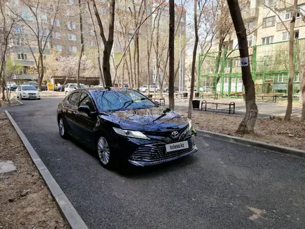 Toyota Camry 2019 года за 21 200 000 тг. в Алматы