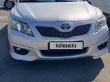 Toyota Camry 2011 года за 7 200 000 тг. в Актау – фото 2