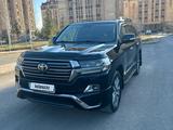 Toyota Land Cruiser 2017 года за 34 000 000 тг. в Астана