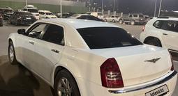 Chrysler 300C 2005 года за 4 200 000 тг. в Актау – фото 4