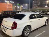 Chrysler 300C 2005 года за 4 200 000 тг. в Актау – фото 3