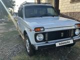 ВАЗ (Lada) Lada 2121 2002 годаүшін1 100 000 тг. в Абай (Келесский р-н) – фото 4