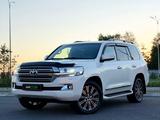 Toyota Land Cruiser 2019 года за 40 000 000 тг. в Астана