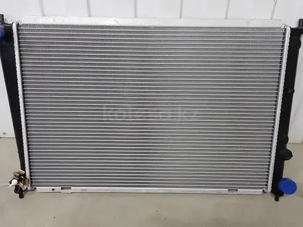 Радиатор охлаждения Hyundai Starex за 25 000 тг. в Астана