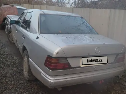 Mercedes-Benz E 200 1992 года за 1 000 000 тг. в Астана