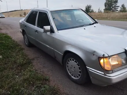 Mercedes-Benz E 200 1992 года за 1 000 000 тг. в Астана – фото 4