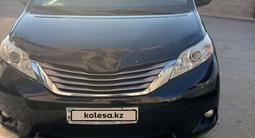 Toyota Sienna 2015 года за 13 300 000 тг. в Алматы