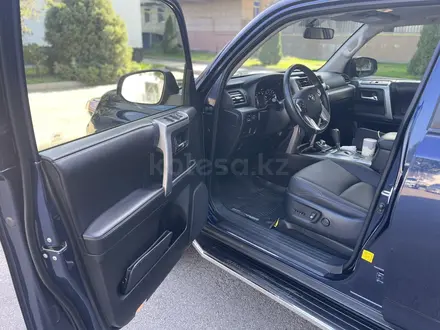 Toyota 4Runner 2019 года за 19 500 000 тг. в Алматы – фото 27