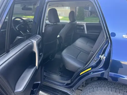 Toyota 4Runner 2019 года за 19 500 000 тг. в Алматы – фото 28