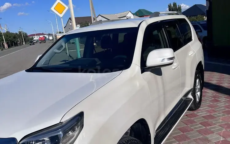 Toyota Land Cruiser Prado 2016 года за 16 000 000 тг. в Атырау
