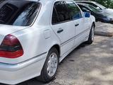 Mercedes-Benz C 240 2000 годаүшін3 177 000 тг. в Алматы – фото 3