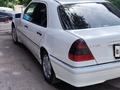 Mercedes-Benz C 240 2000 года за 3 177 000 тг. в Алматы – фото 4