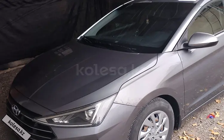 Hyundai Elantra 2019 годаүшін8 300 000 тг. в Алматы