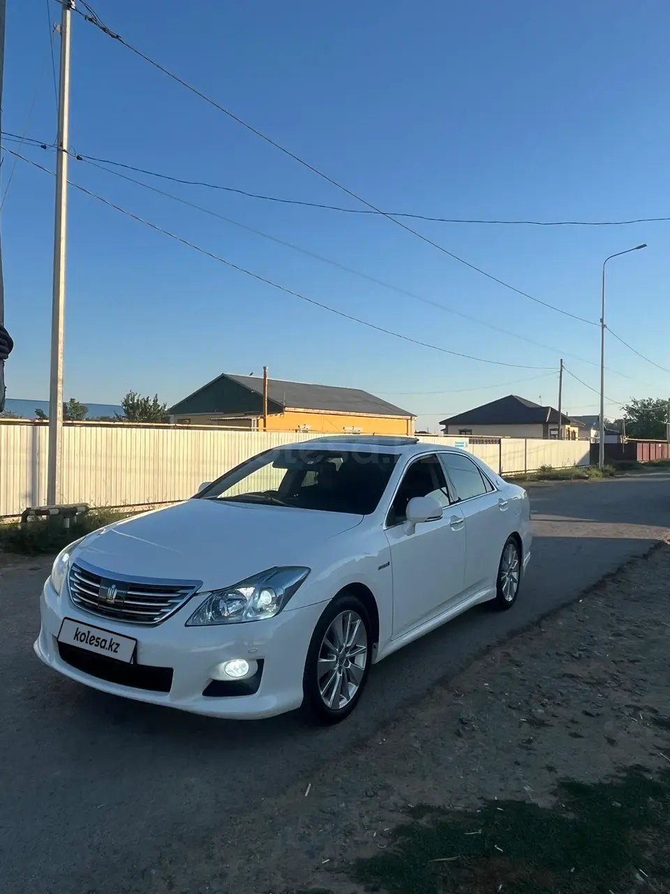 Toyota Crown, 2009