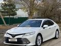 Toyota Camry 2020 годаfor15 500 000 тг. в Актобе – фото 2