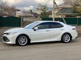 Toyota Camry 2020 годаfor16 000 000 тг. в Актобе – фото 4