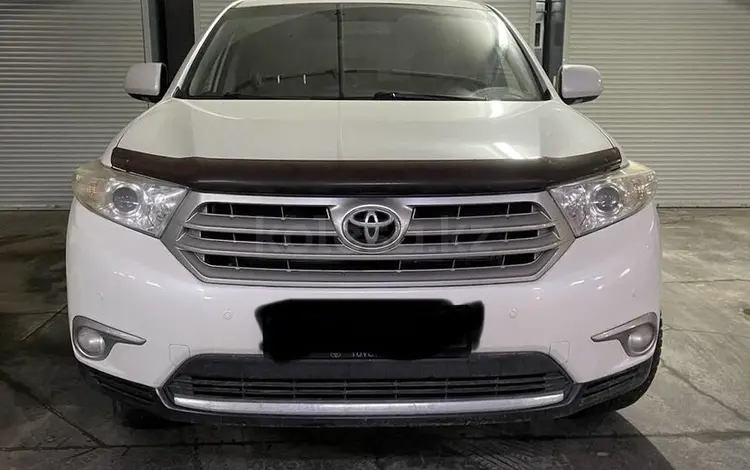 Toyota Highlander 2013 годаfor12 800 000 тг. в Алматы