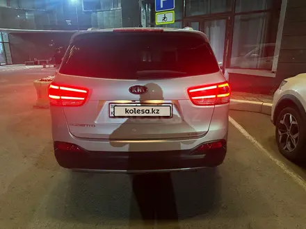 Kia Sorento 2015 года за 10 500 000 тг. в Караганда – фото 2