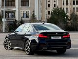 BMW 530 2020 года за 26 500 000 тг. в Алматы – фото 4