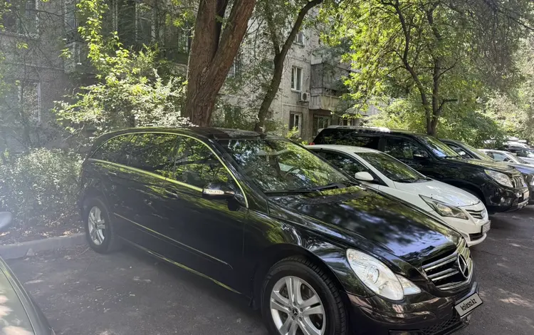 Mercedes-Benz R 500 2006 года за 6 000 000 тг. в Алматы